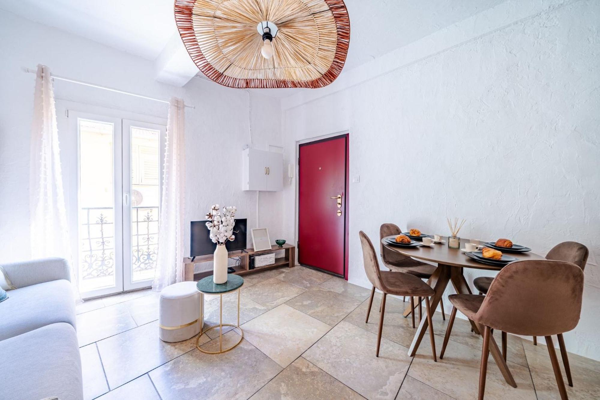 Charmant Appartement 2P Au Coeur Du Vieux Nice Luaran gambar