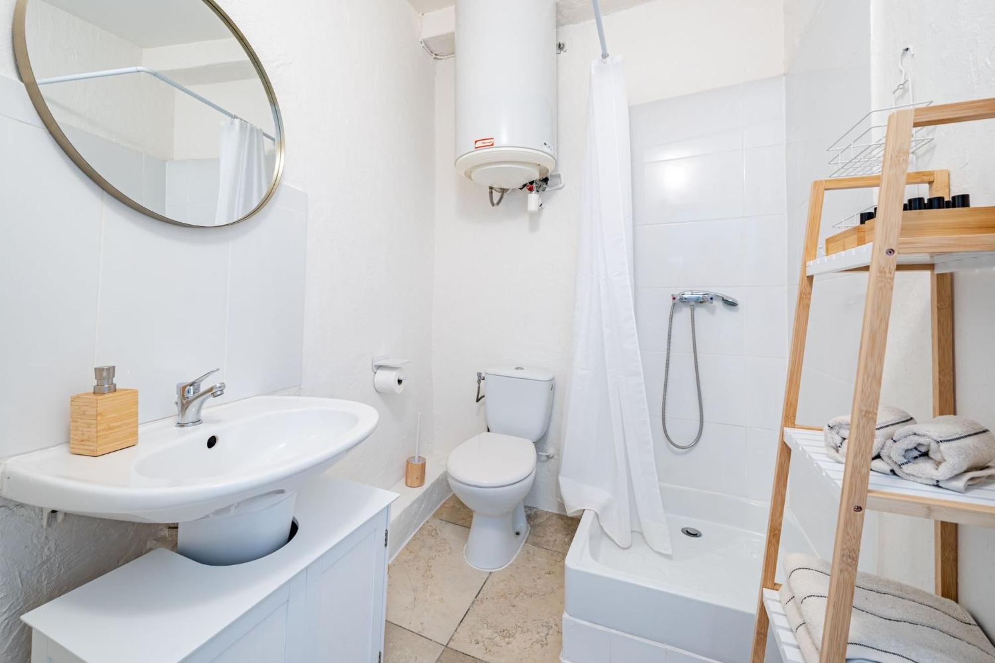 Charmant Appartement 2P Au Coeur Du Vieux Nice Luaran gambar